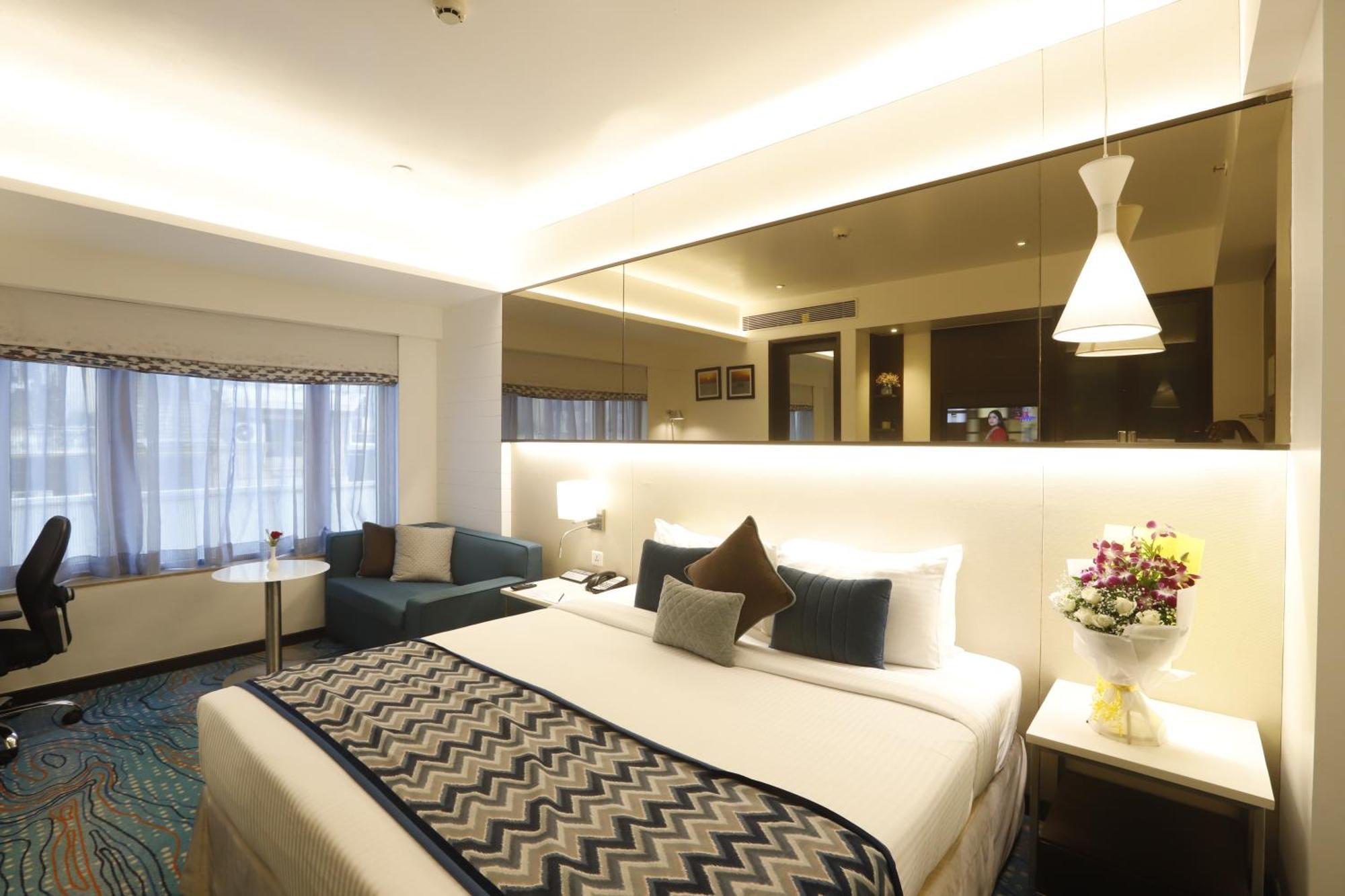The Sahil Hotel — Photos 1